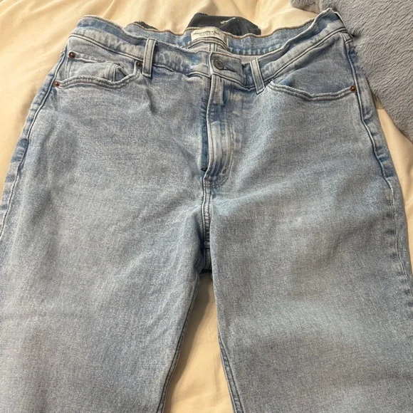 Abercrombie & Fitch ultra high rise jeans - Picture 3 of 6